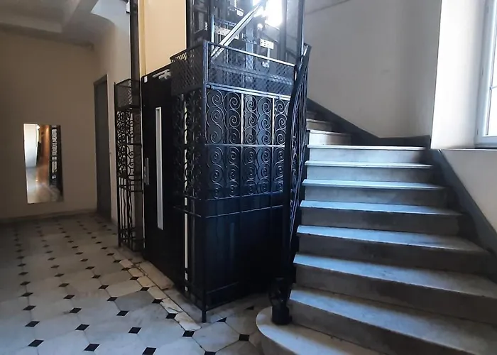 Le Petit Palais Apartment Menton