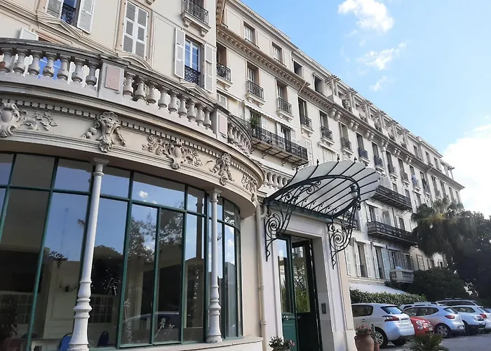 Le Petit Palais Apartment