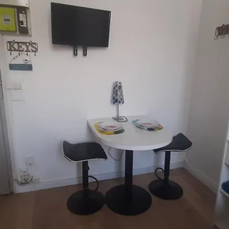 Le Petit Palais Apartment *