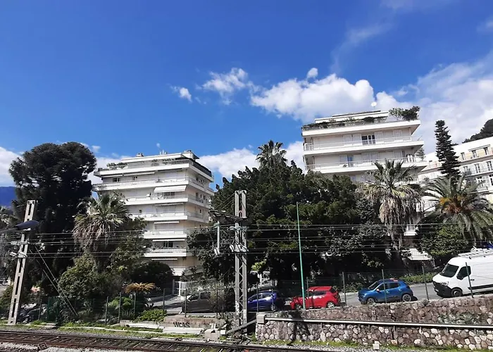 Le Petit Palais Apartament *